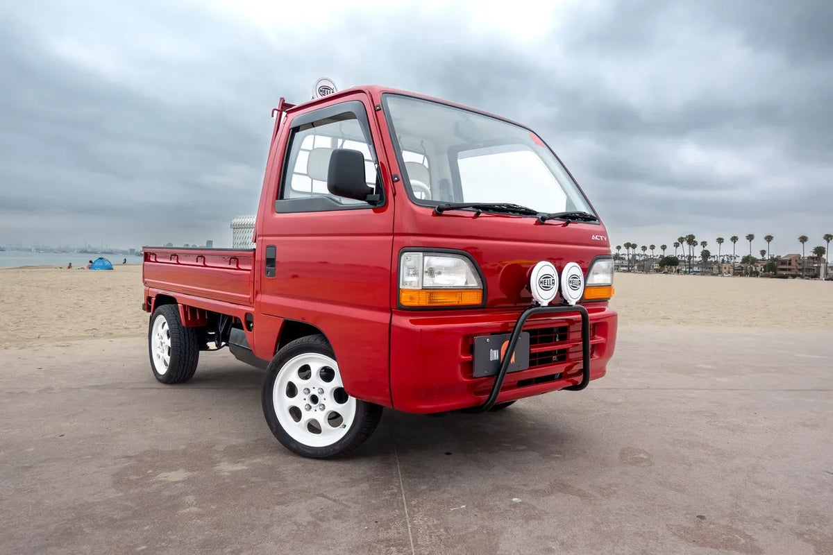 Discover the Appeal of 4×4 Used Japanese Mini Trucks