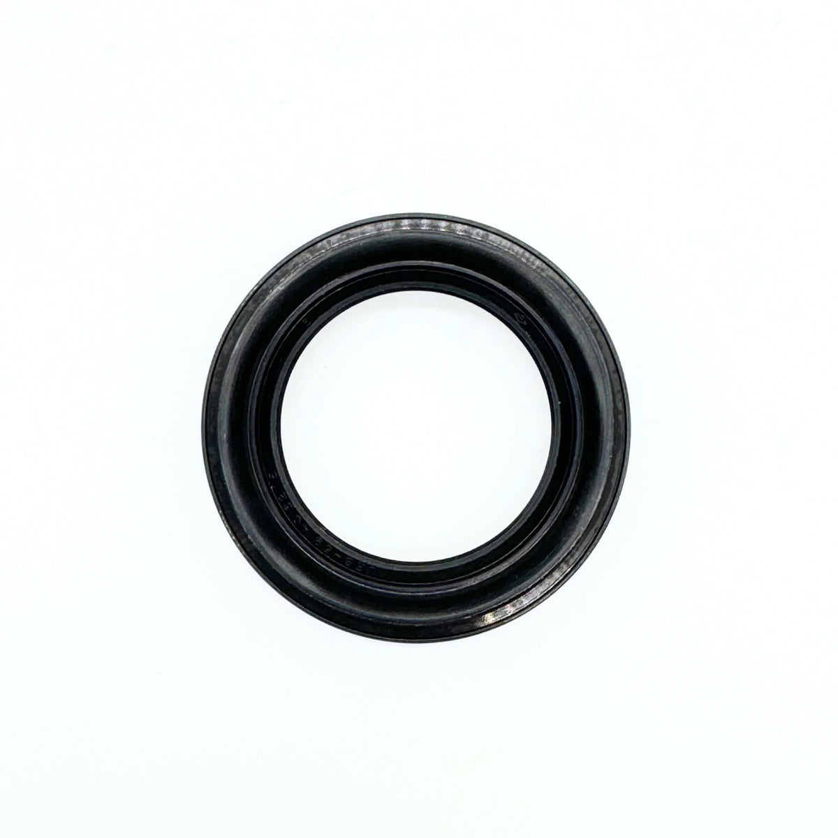 Rubber seal for rear left wheel bearing kit for 1990-1999 Honda Acty Van HH3, HH4, essential for wheel maintenance.