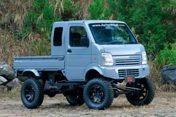 Lifting Honda Acty Kei Truck: The Pros and Cons of a 2" Lift Kit
